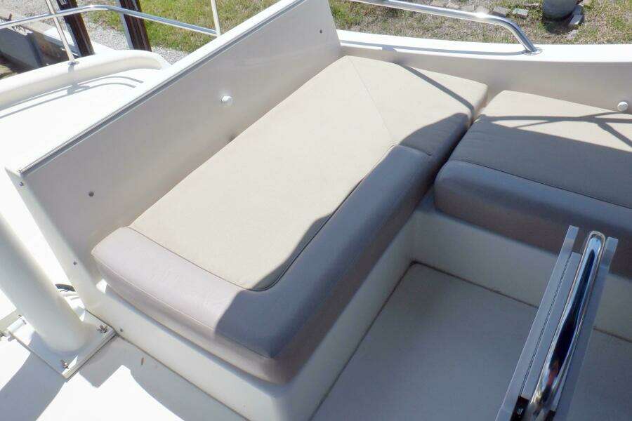 Betty Sue 34ft Mainship Yacht For Sale