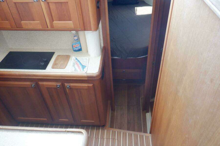 Betty Sue 34ft Mainship Yacht For Sale