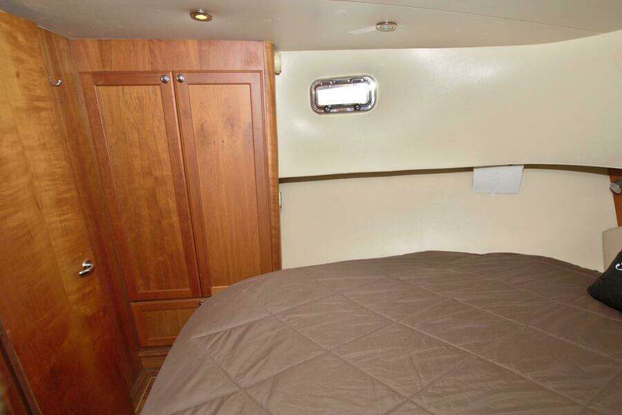 Betty Sue 34ft Mainship Yacht For Sale