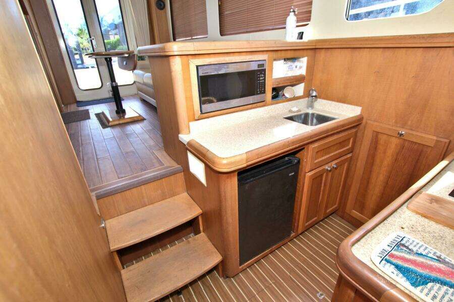 Betty Sue 34ft Mainship Yacht For Sale
