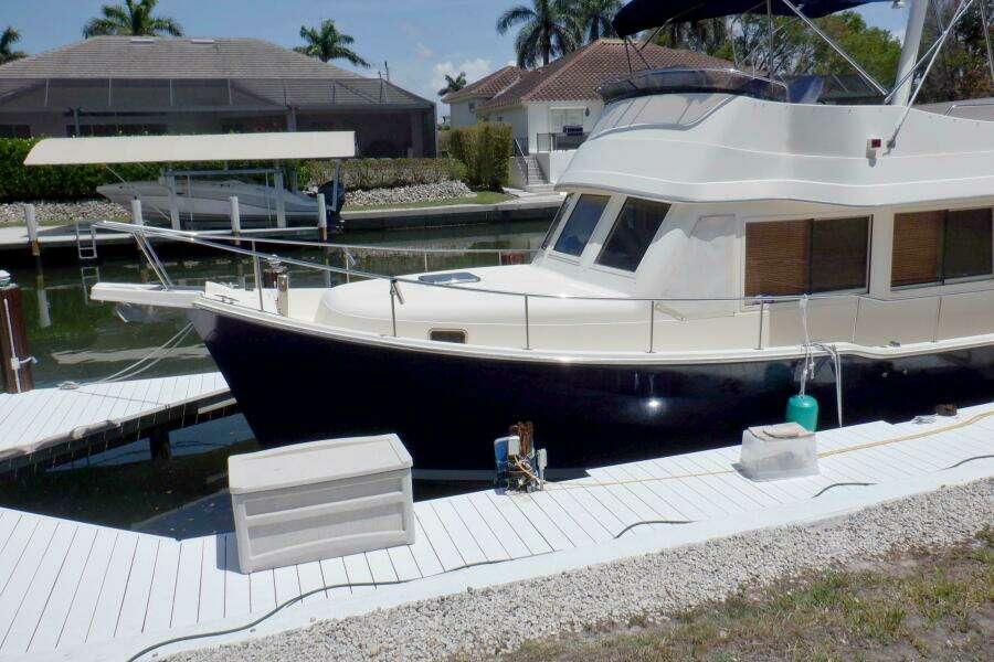 Betty Sue 34ft Mainship Yacht For Sale