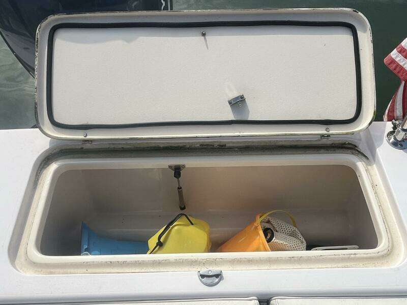 22ft Grady White Yacht For Sale