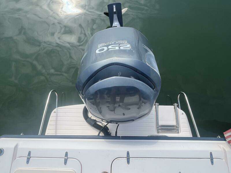 22ft Grady White Yacht For Sale
