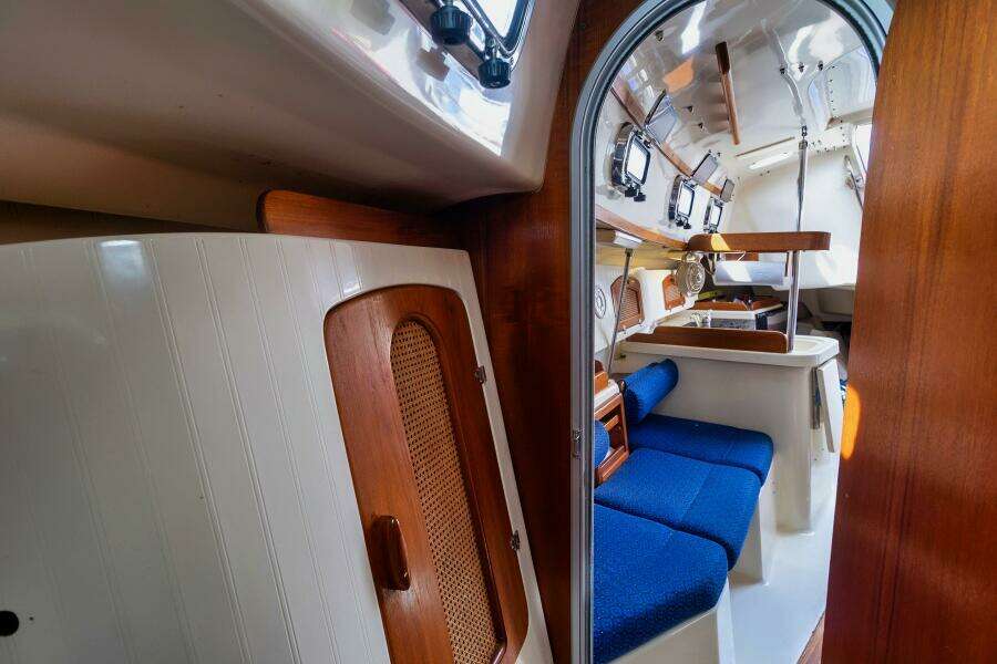 Southern Comfort 32ft Hake   Seaward Yacht For Sale