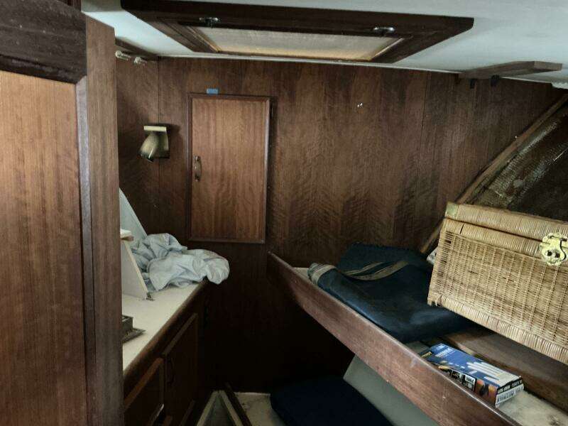 58ft Hatteras Yacht For Sale
