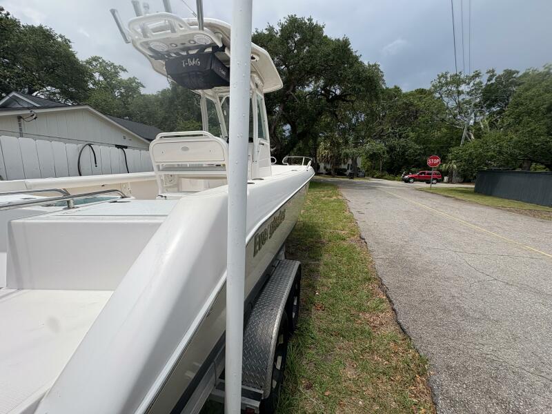 2015 Everglades 230CC