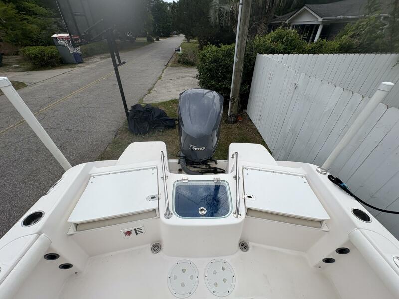 2015 Everglades 230CC