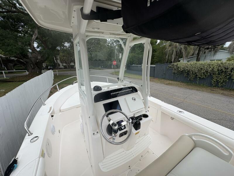 2015 Everglades 230CC