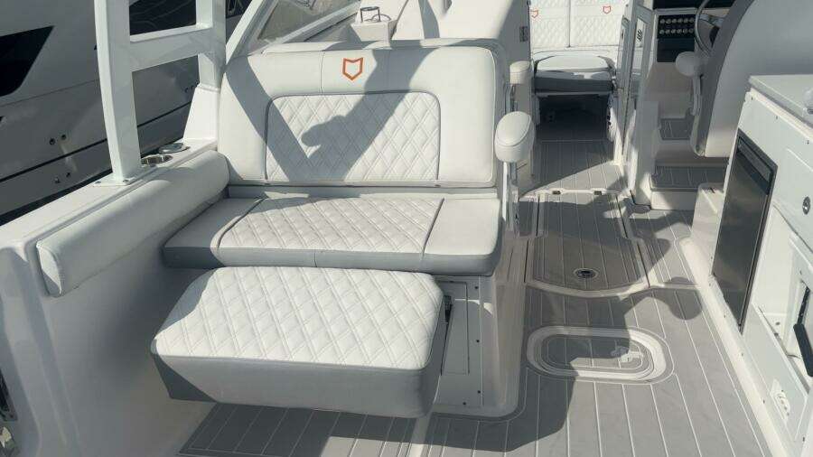 28ft Sea Fox Yacht For Sale