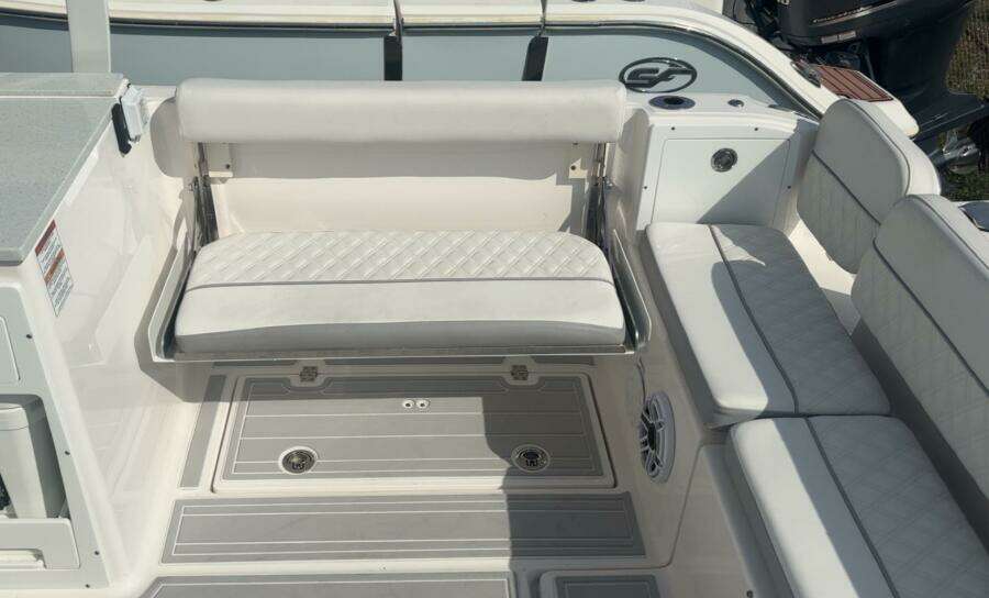 28ft Sea Fox Yacht For Sale