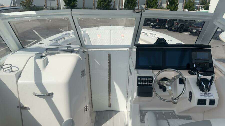 28ft Sea Fox Yacht For Sale