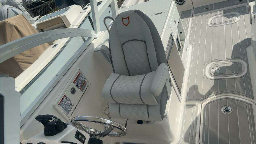 28ft Sea Fox Yacht For Sale