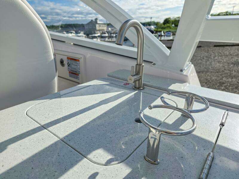 28ft Sea Fox Yacht For Sale