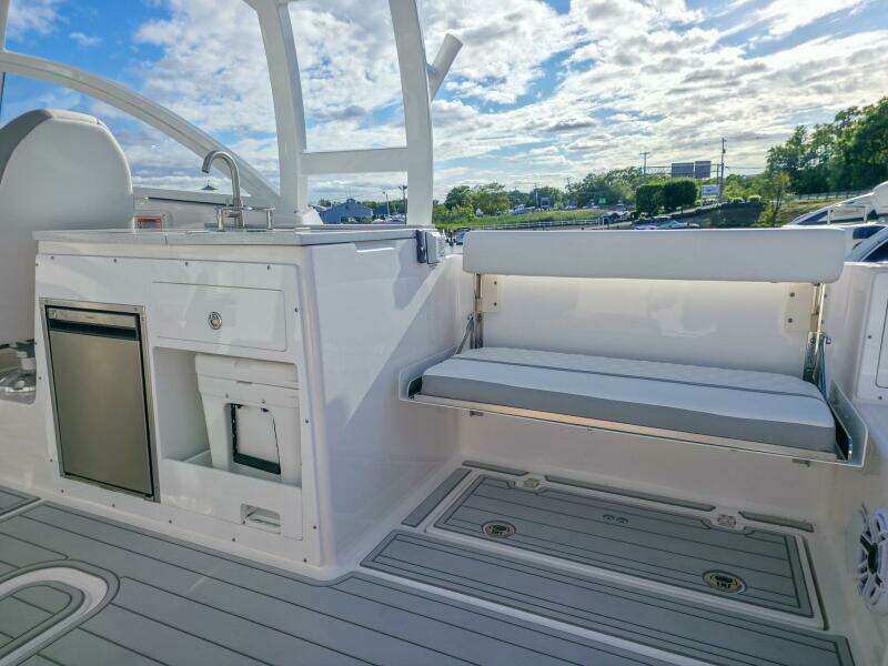 28ft Sea Fox Yacht For Sale