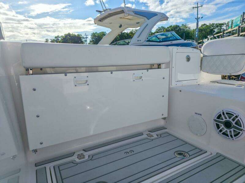 28ft Sea Fox Yacht For Sale
