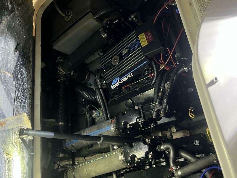33ft Sea Ray Yacht For Sale