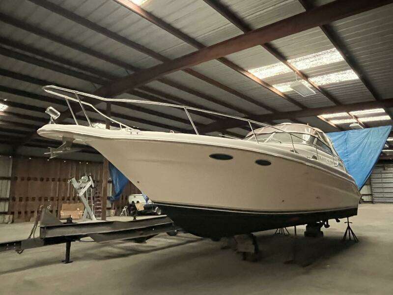 33ft Sea Ray Yacht For Sale