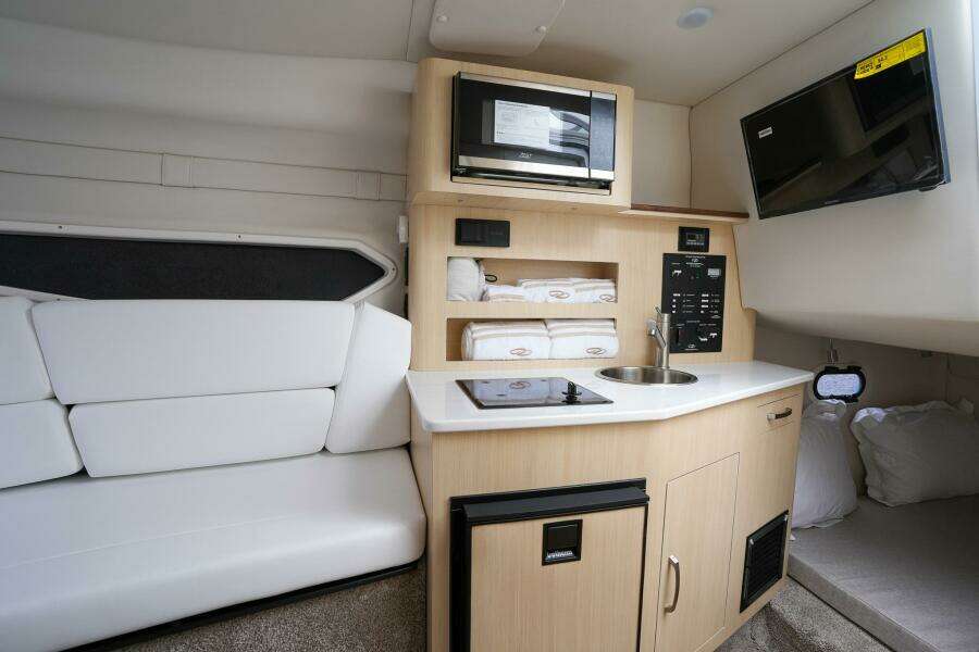 26ft Regal Yacht For Sale