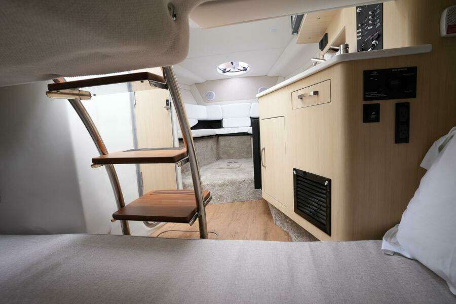 26ft Regal Yacht For Sale