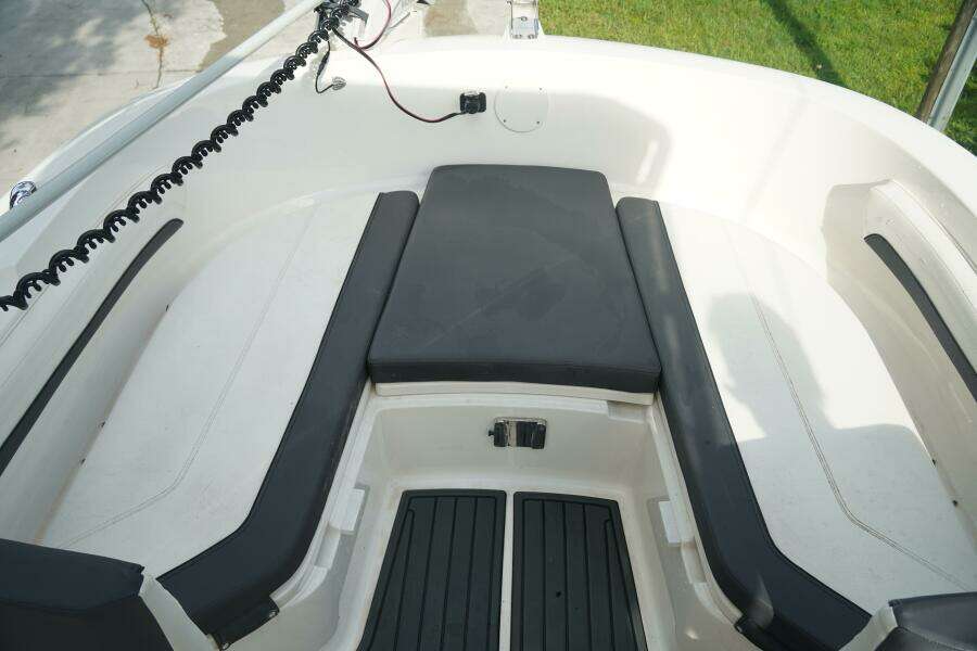 22ft Trophy Yacht For Sale
