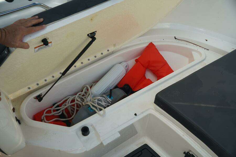 22ft Trophy Yacht For Sale