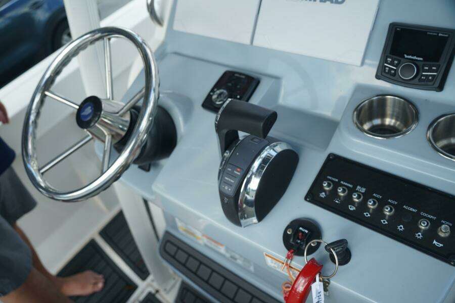 22ft Trophy Yacht For Sale