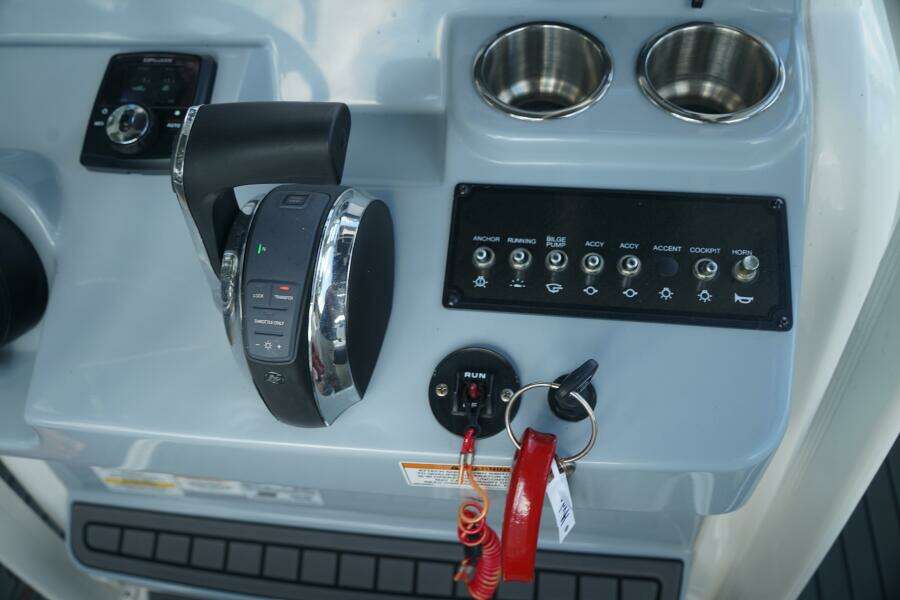 22ft Trophy Yacht For Sale
