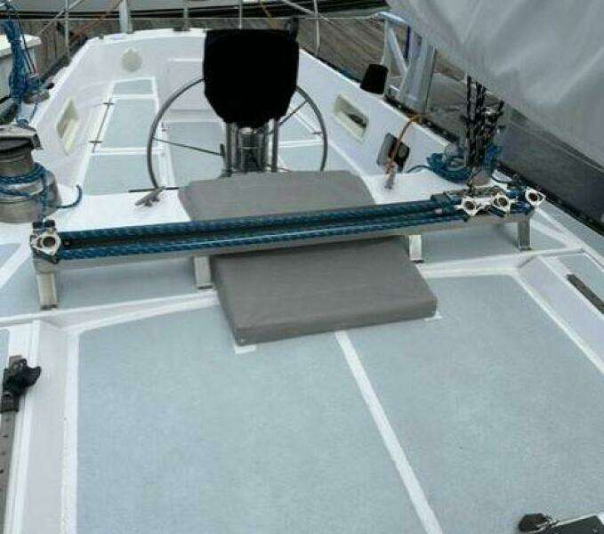 Athena 46ft Ericson Yacht For Sale