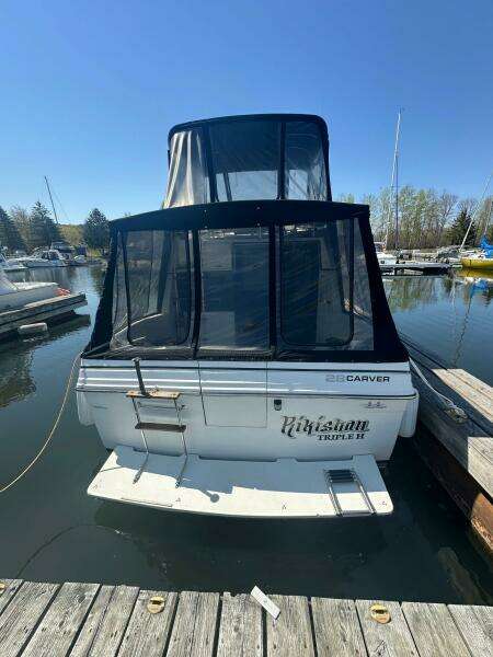 28ft Carver Yacht For Sale