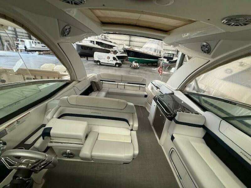 35ft Formula Yacht For Sale