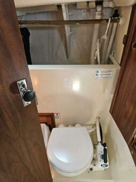 30ft Pearson Yacht For Sale