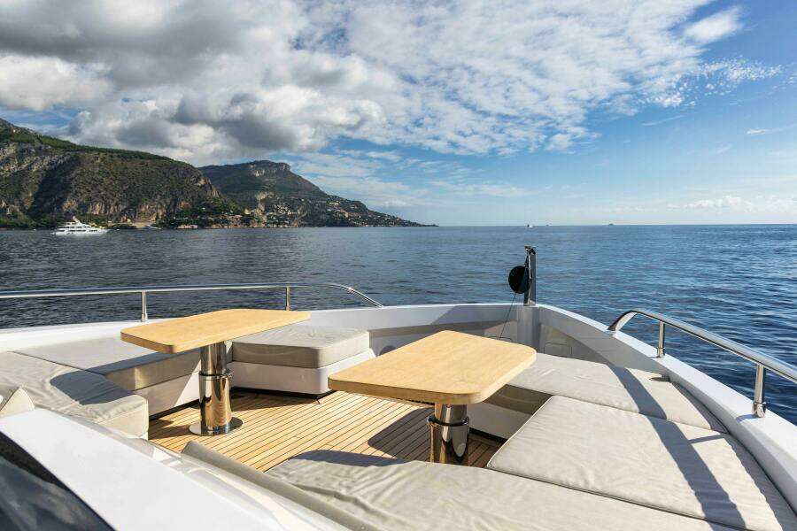 OCEAN KING DUCALE 120 118ft Ocean King Yacht For Sale