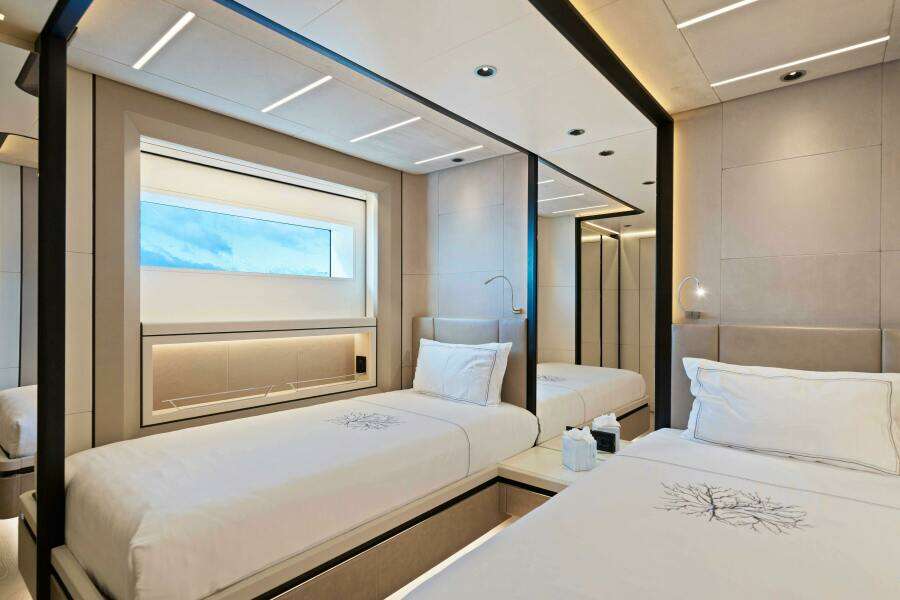 OCEAN KING DUCALE 120 118ft Ocean King Yacht For Sale