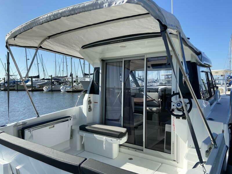 26ft Jeanneau Yacht For Sale