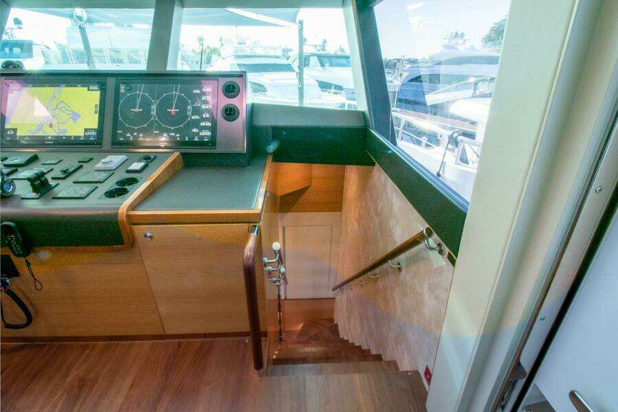 ONE MORE TIME 92ft Horizon Yacht For Sale