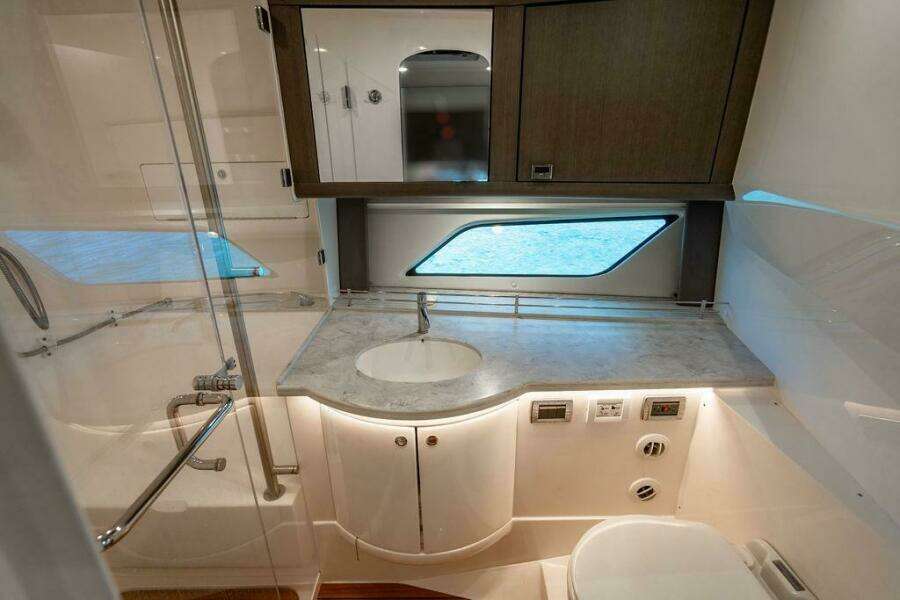47ft Intrepid Yacht For Sale