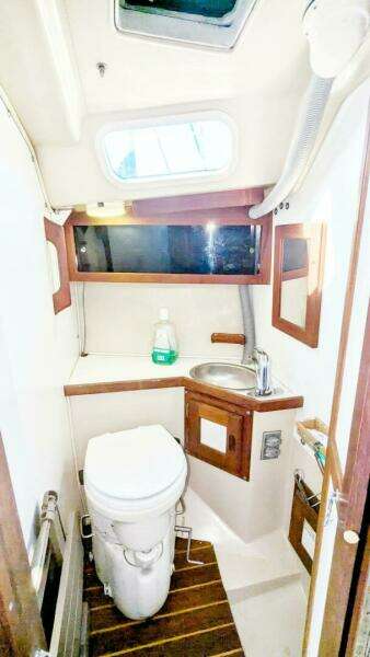 Falkor 30ft Catalina Yacht For Sale