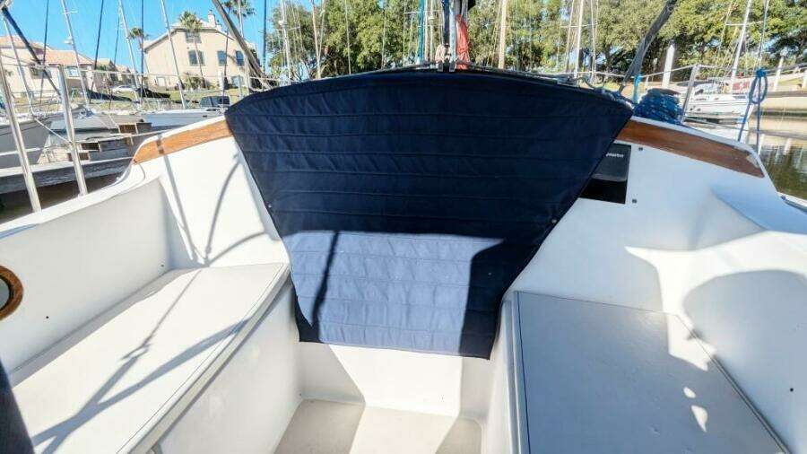 Falkor 30ft Catalina Yacht For Sale