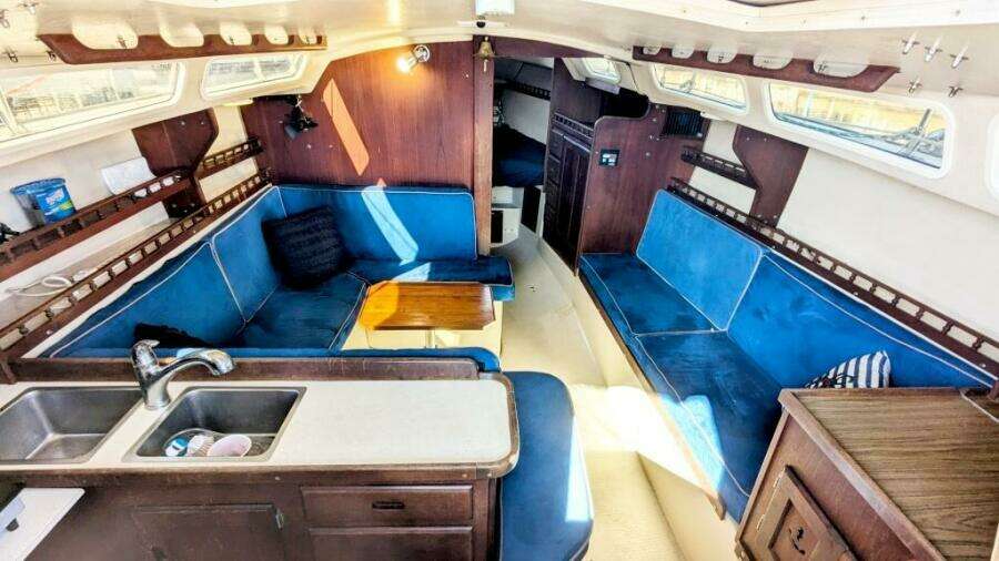 Falkor 30ft Catalina Yacht For Sale