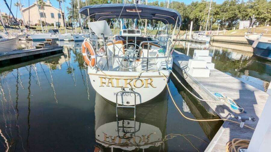 Falkor 30ft Catalina Yacht For Sale