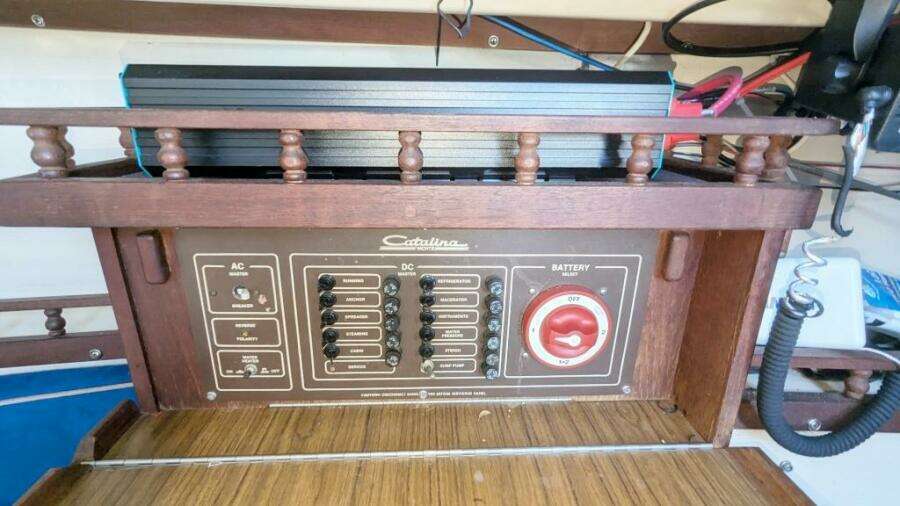 Falkor 30ft Catalina Yacht For Sale