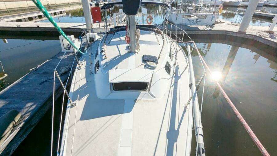 Falkor 30ft Catalina Yacht For Sale