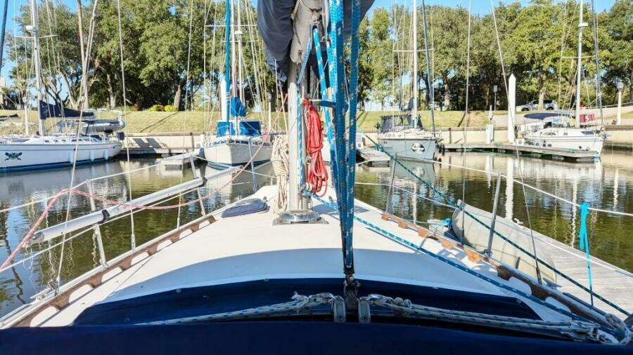 Falkor 30ft Catalina Yacht For Sale