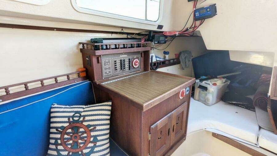 Falkor 30ft Catalina Yacht For Sale