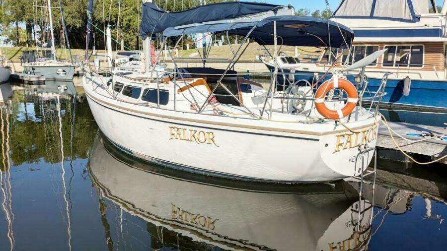 Falkor 30ft Catalina Yacht For Sale