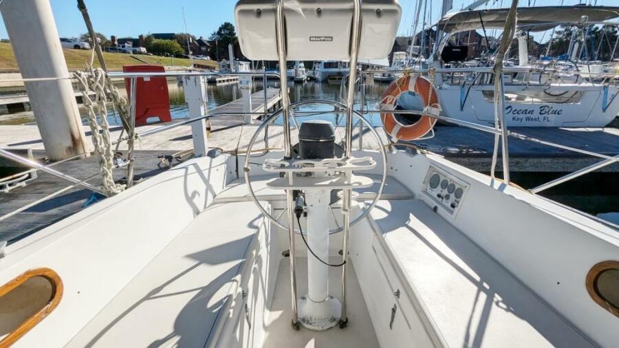 1984 Catalina 30