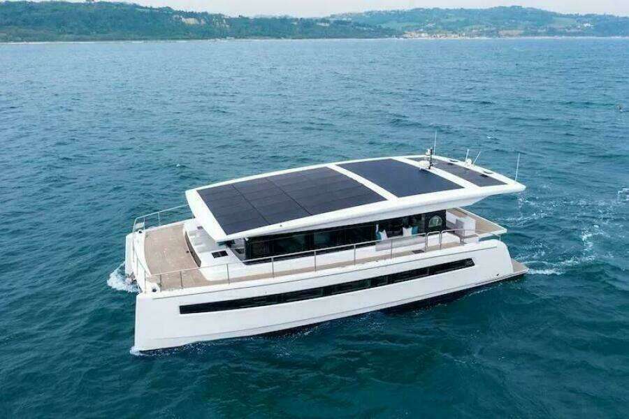 SY62 - 2 Deck (Fly bridge closed)