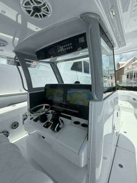 38ft Freeman Yacht For Sale
