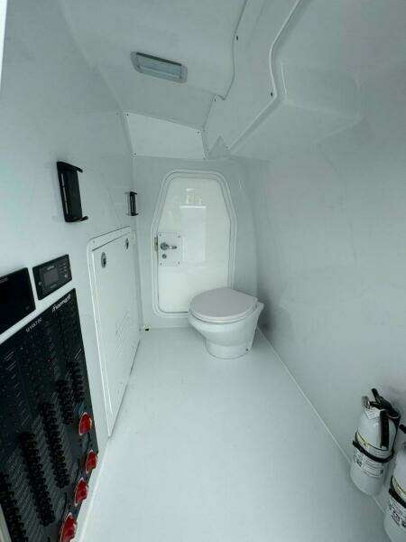 38ft Freeman Yacht For Sale