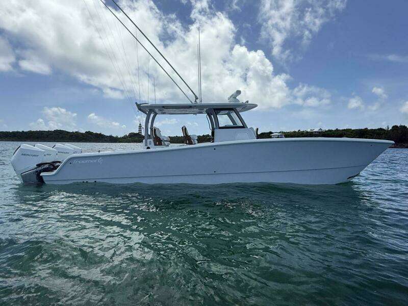 38ft Freeman Yacht For Sale